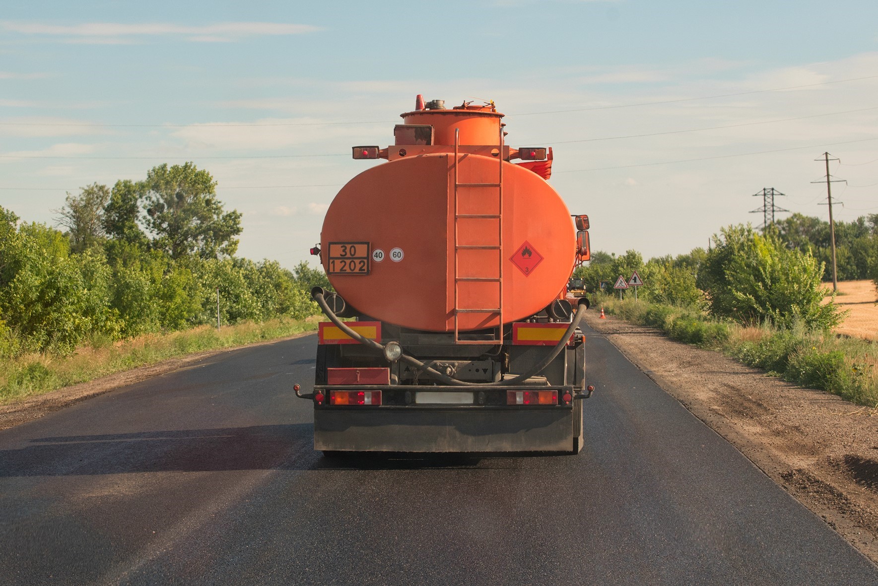 Leia mais sobre o artigo Conheça as principais placas utilizadas para o transporte de materiais perigosos